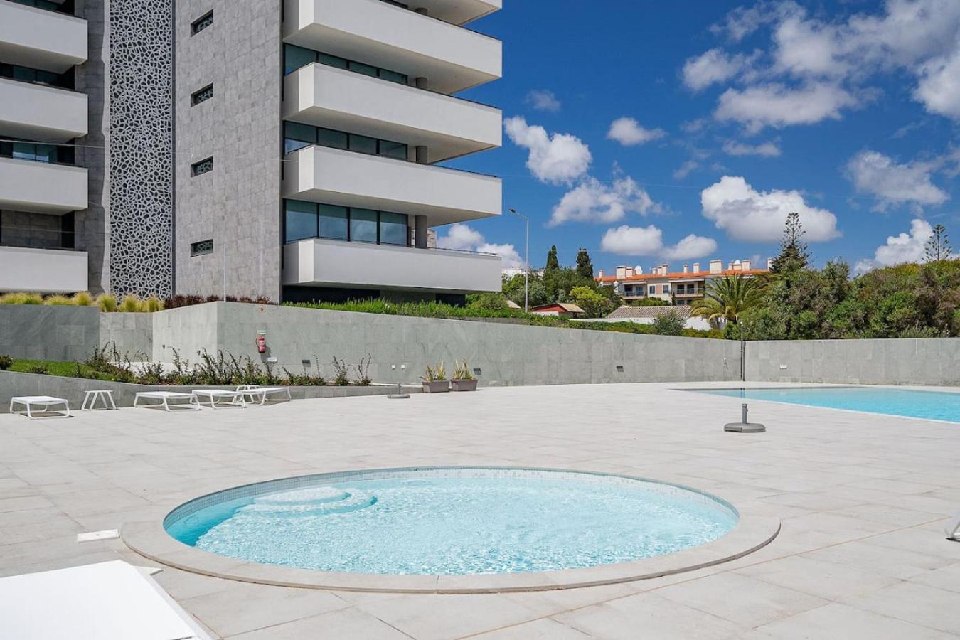 Luxury 2 Bedrooms Near And Old Town Apartment
