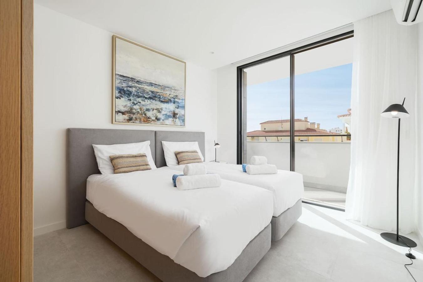 Luxury 2 Bedrooms Near And Old Town Lagos